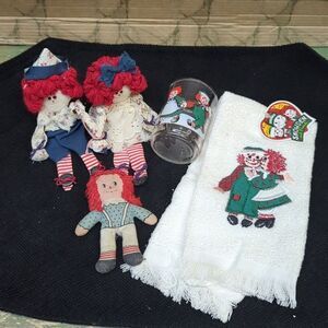 Vtg Snowden & Friends Raggedy Ann & Andy towel, candle, dolls
